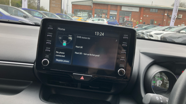 Toyota Yaris 1.5 Hybrid Design 5dr CVT Hybrid Hatchback